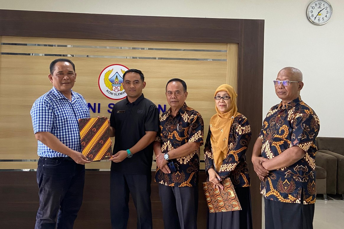 Calon Ketum KONI Sleman  Haris Sutarta Ambil Formulir Pendaftaran