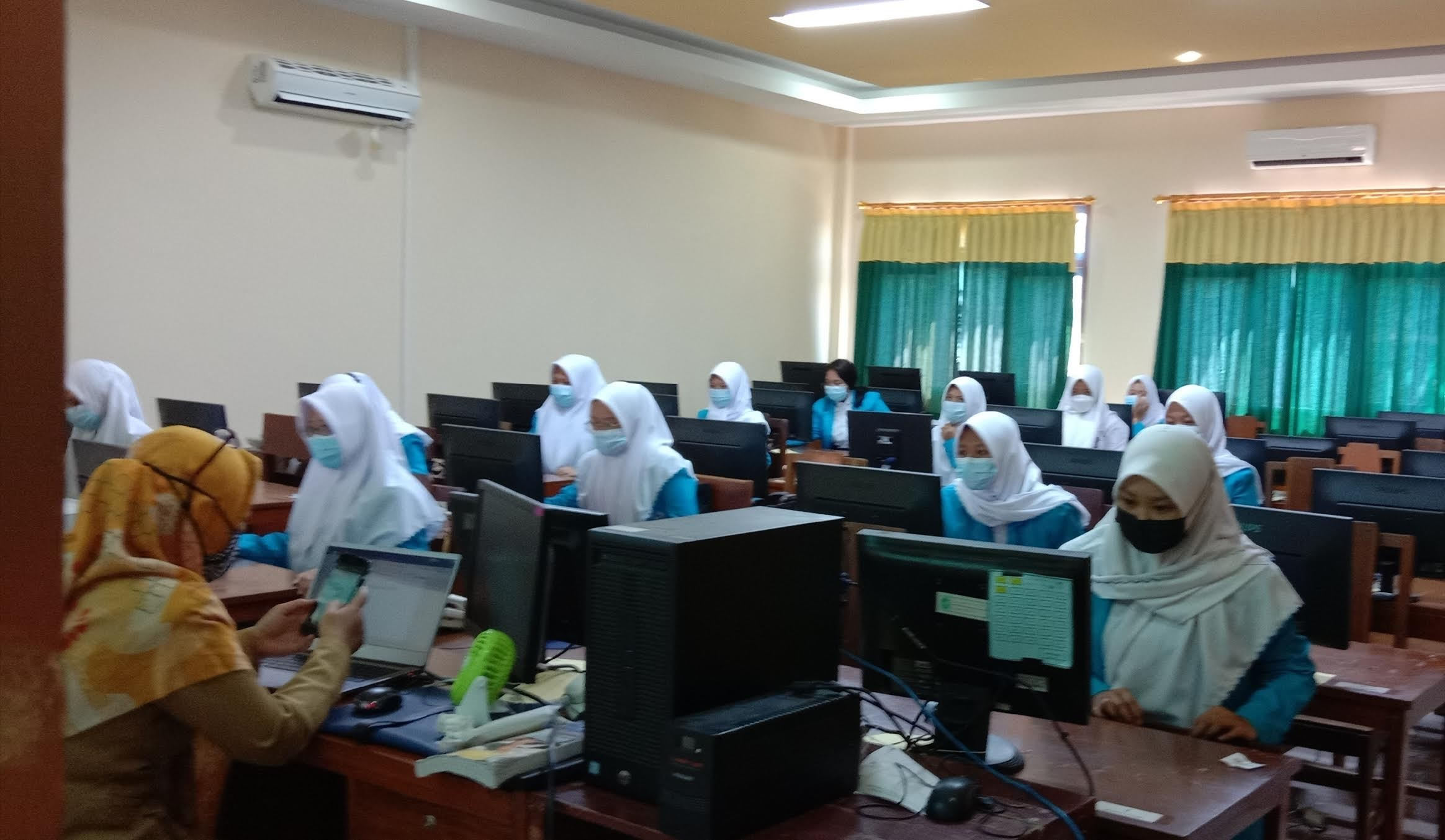 Dikdispora DIY: Sekolah Boleh Padukan PTM dan PJJ