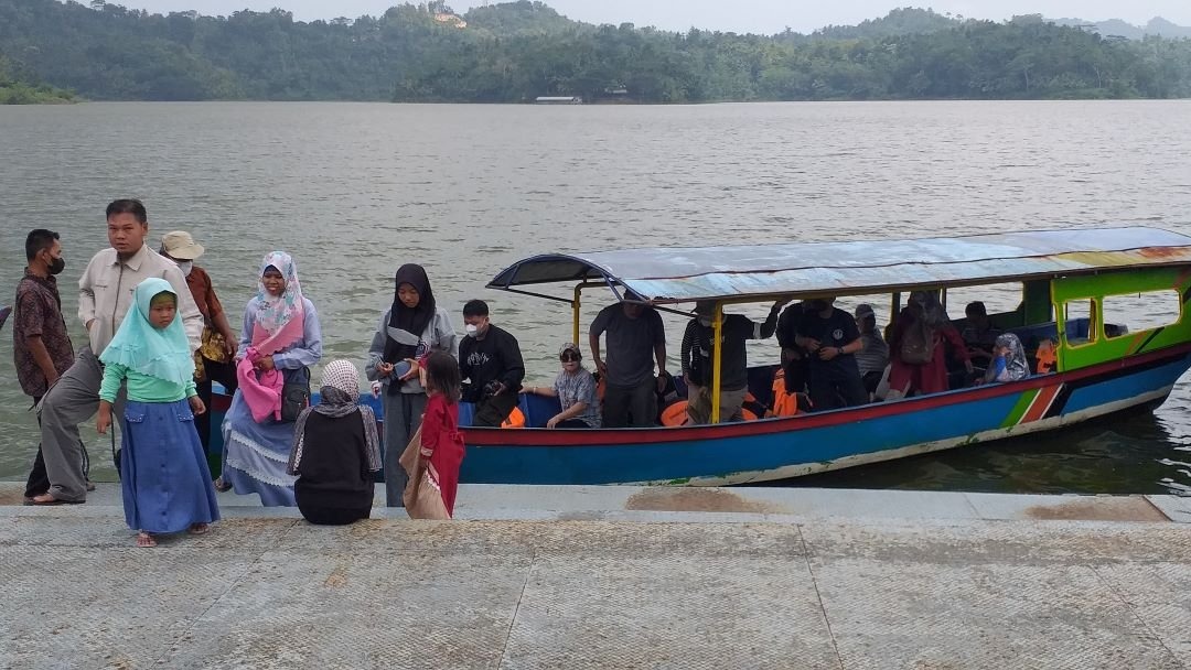  Dua Hari, Waduk Sermo Dipenuhi Wisatawan 