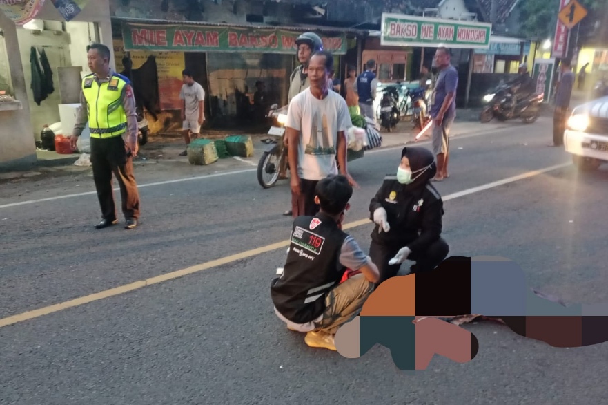 Laka Maut di Jalur Parangtritis Bantul, Pesepeda Tewas Tertabrak Mobil Pagi Hari