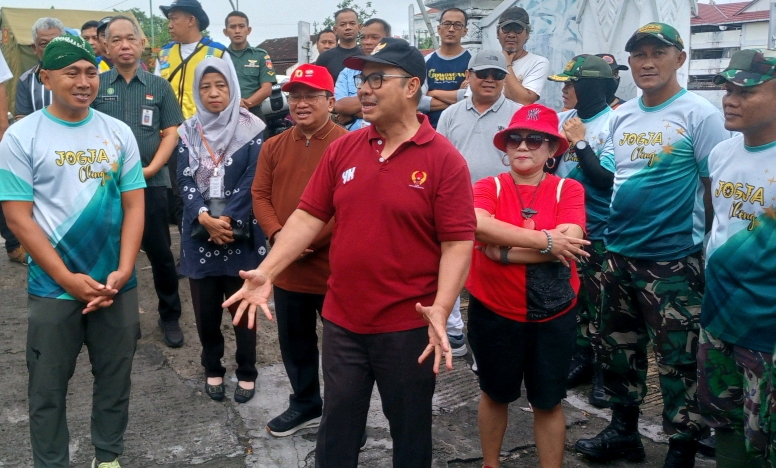 Jogja Cling: Kodim Jogja dan Pengusaha Bersatu, Jembatan Kewek Dicat Warna Baru