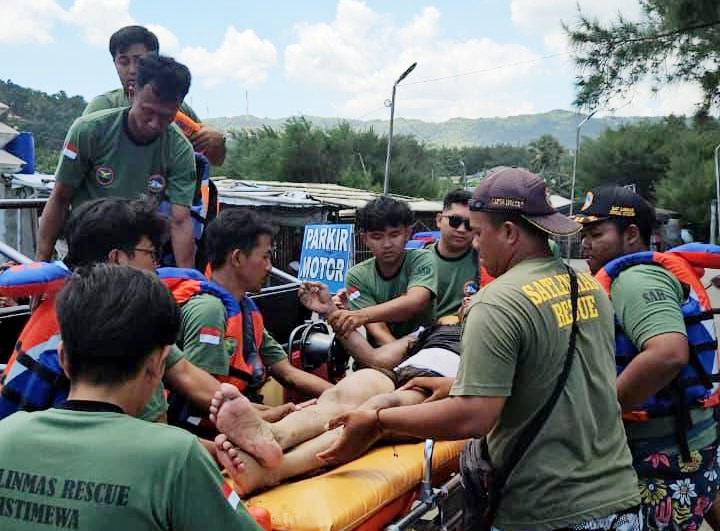 Aksi Cepat Petugas Selamatkan 3 Wisatawan Terseret Rip Current Parangkusumo