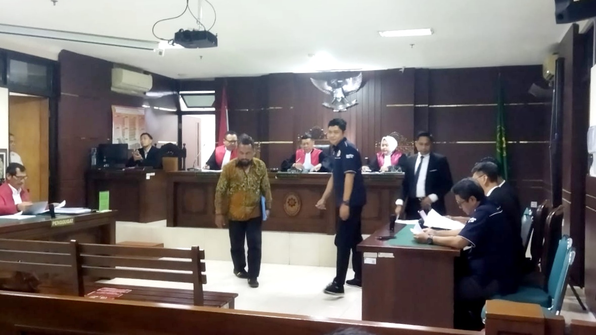Sidang Gugatan Ijazah Jokowi di PN Sleman: Penggugat Intervensi Bacakan Materi Gugatan