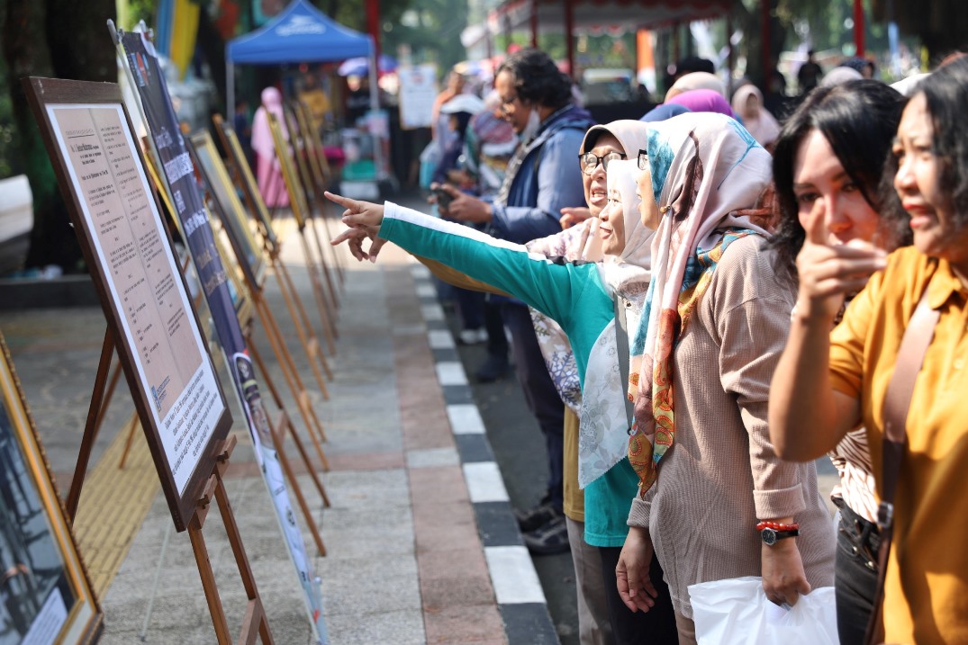 Pameran Arsip Sleman Tampilkan Sejarah Lokal, dari Pabrik Gula hingga Tenun Warisan