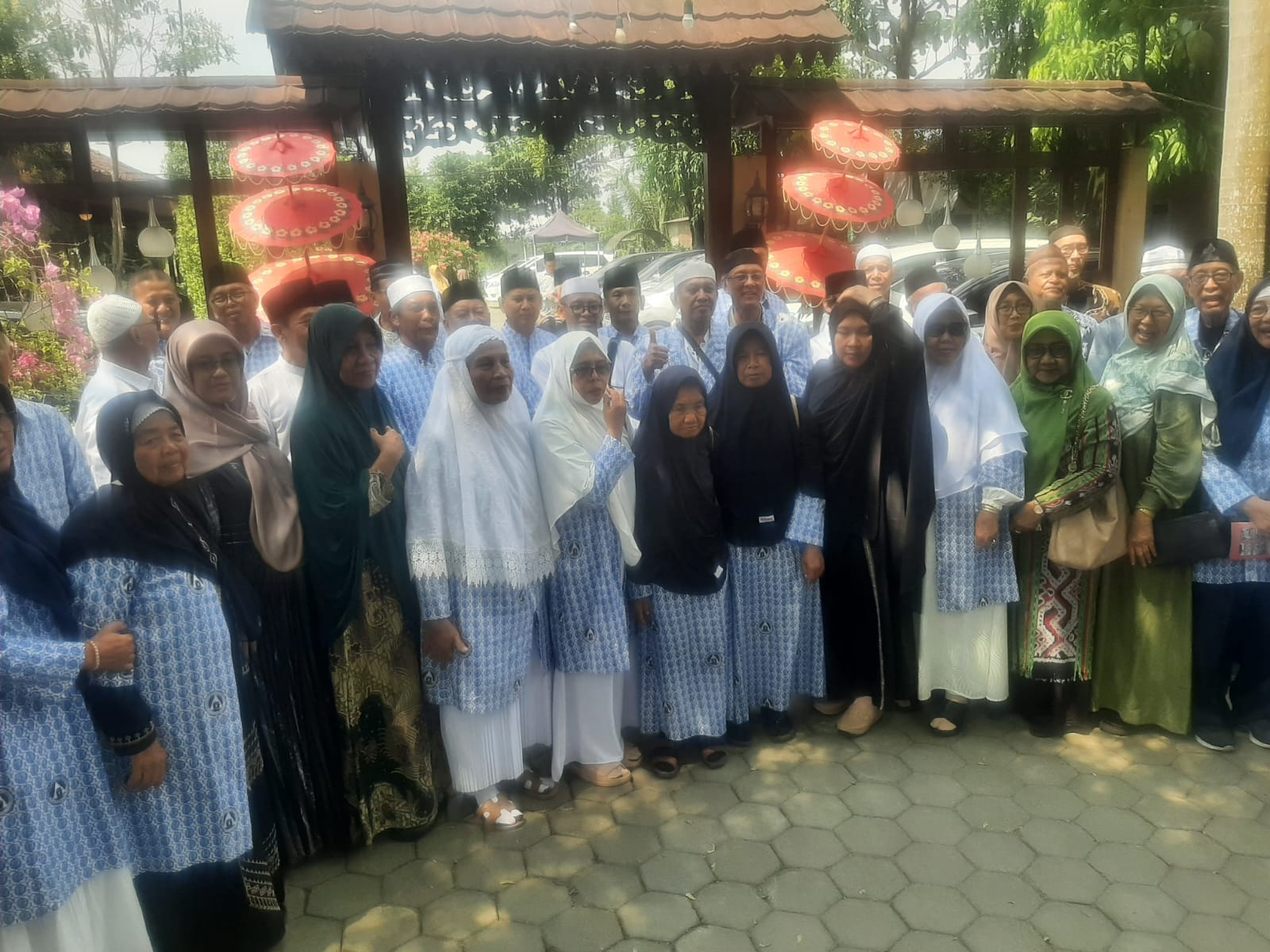Mangayubagya Jamaah Haji, Ar Rahmah Gelar Syukuran di Cimol Resto Sleman
