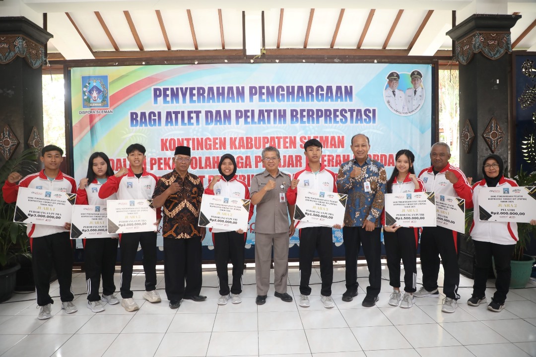 Pemkab Sleman Serahkan Penghargaan untuk Atlet Pelajar Berprestasi, Raih 259 Medali di POPDA DIY 202