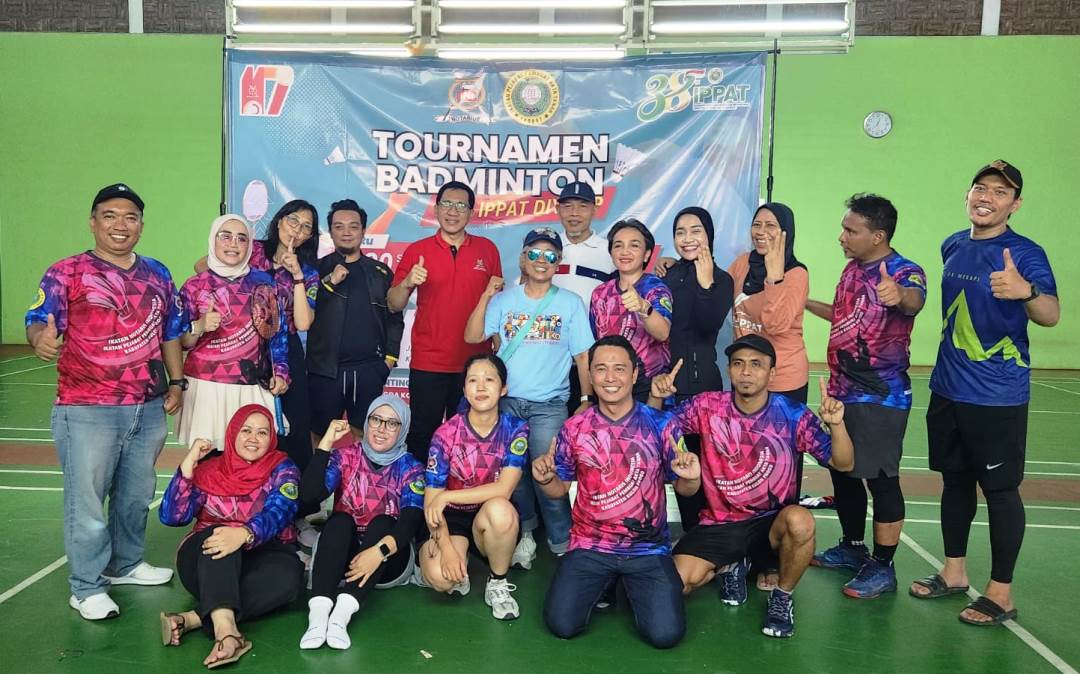 Kulon Progo Juara Turnamen Badminton HUT INI-IPPAT DIY