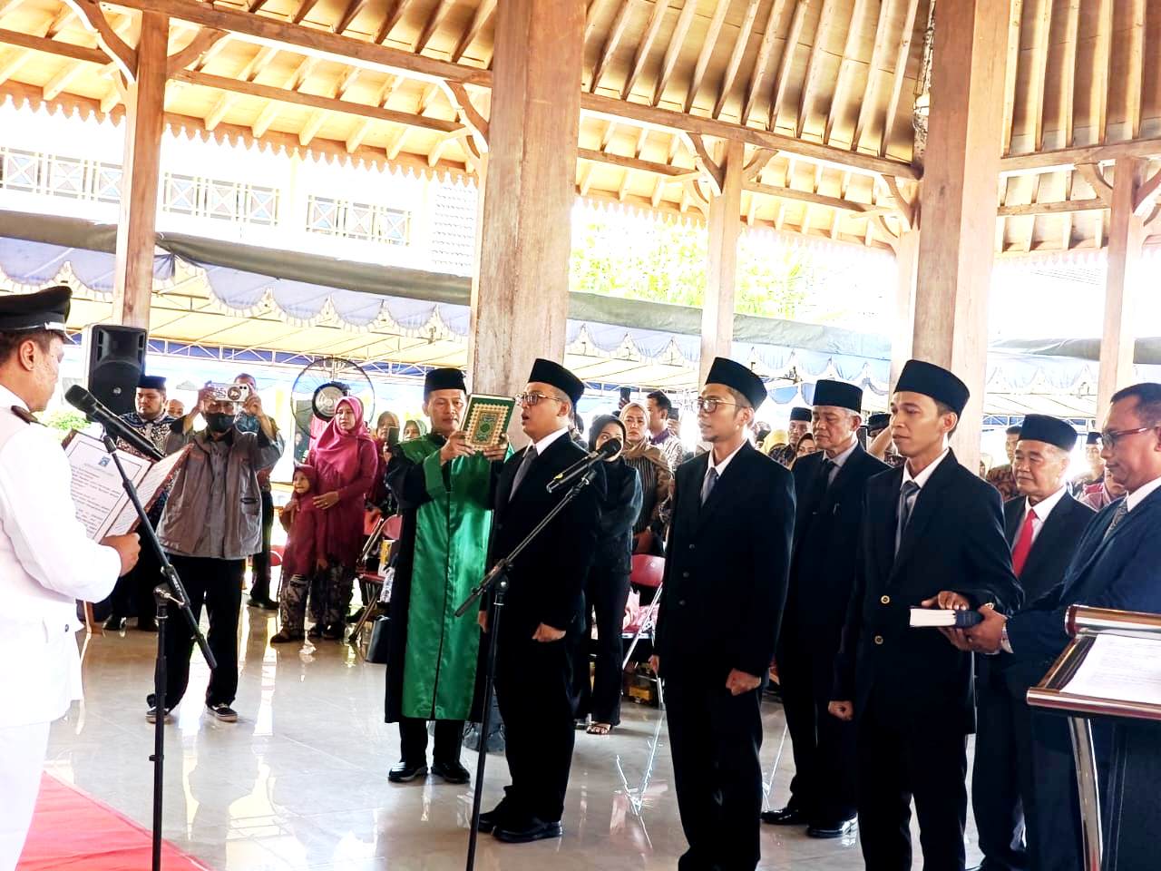 Jagabaya dan Dua Dukuh Baru Dilantik, Lurah Condongcatur Tekankan Pelayanan dan Kolaborasi